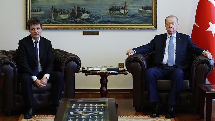 Trump’tan Meloni’ye fotoğraf göndermesi: “Tekrar dost olmak istiyor”